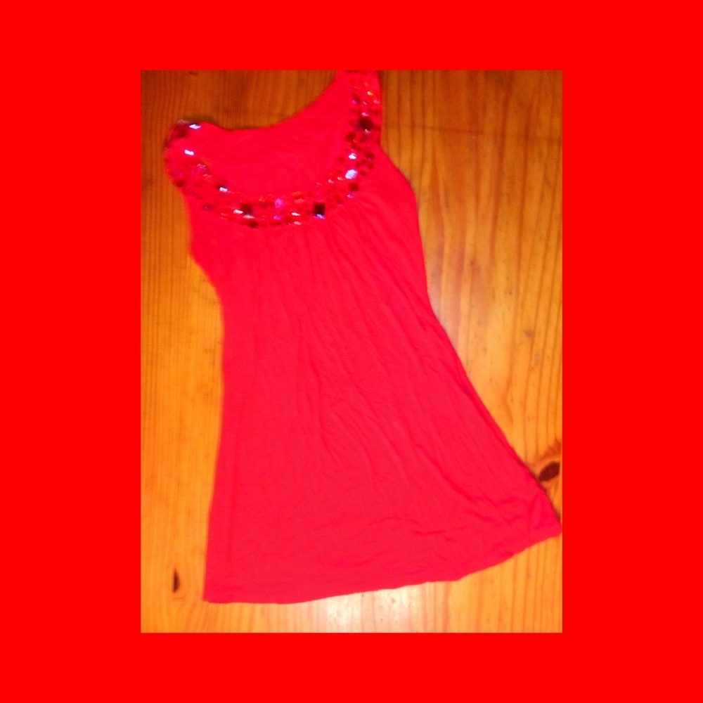 Cute Red Top - Picture 3 of 6